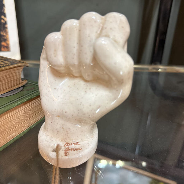 Wall Mount Ceramic Closed Hand W2150