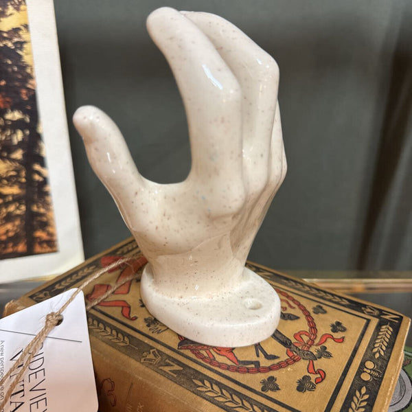 Wall Mount Ceramic Open Hand W2151