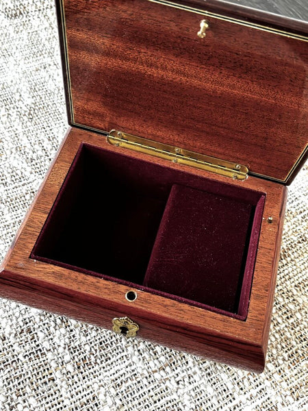 Notturno Intarsia Italy Wooden Inlay Music Box Edelweiss