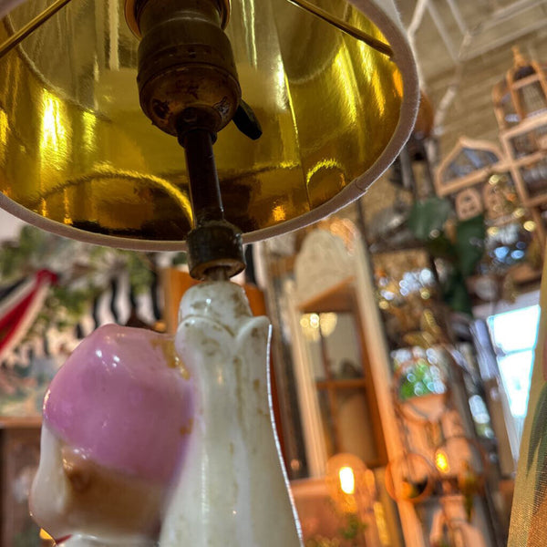 Sweet Dutch boy pink ceramic lamp as found