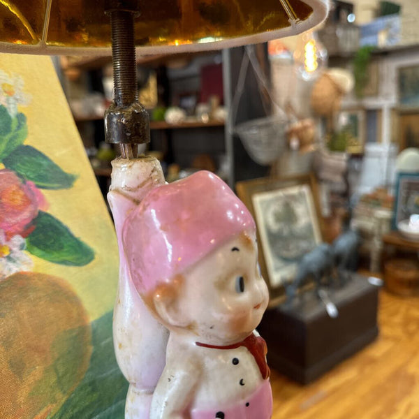 Sweet Dutch boy pink ceramic lamp as found