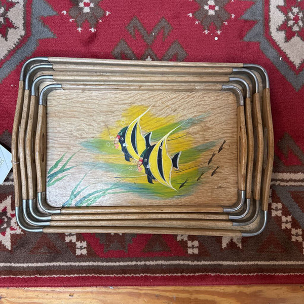 Set of 4 Painted Fish Trays W2199
