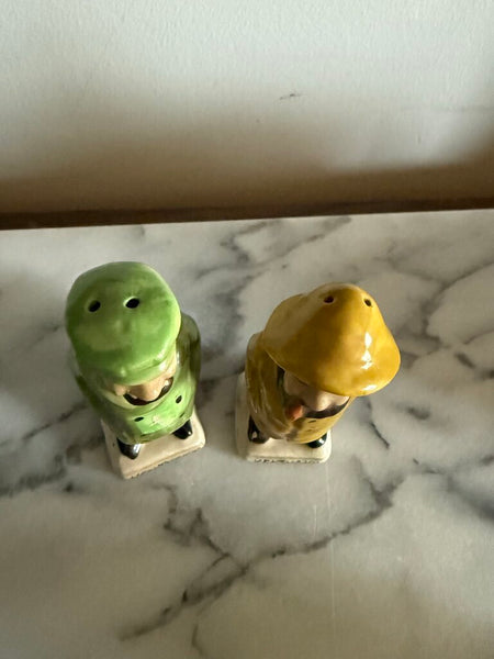 Kentucky Salt and Pepper Men 4.5" tall W2211