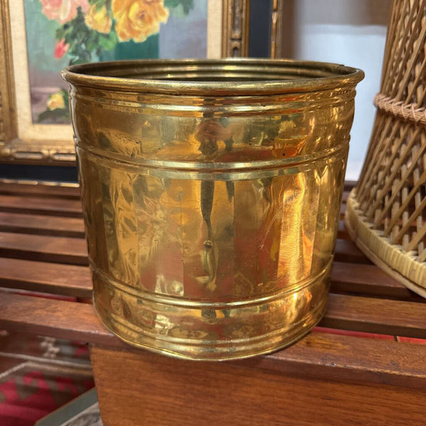 Brass Planter 8" tall 9" diam W2234