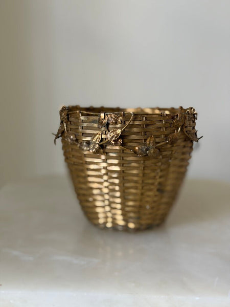 1506 Brass Woven Floral Basket Planter