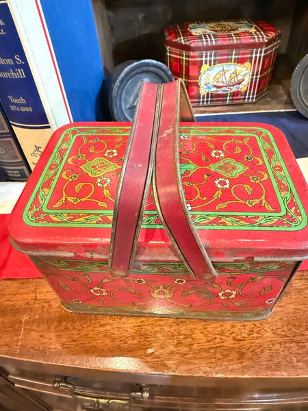 Monarch Marshmallow tin