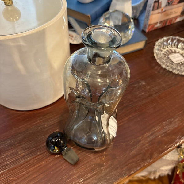 Vintage liquor decanter with stopper