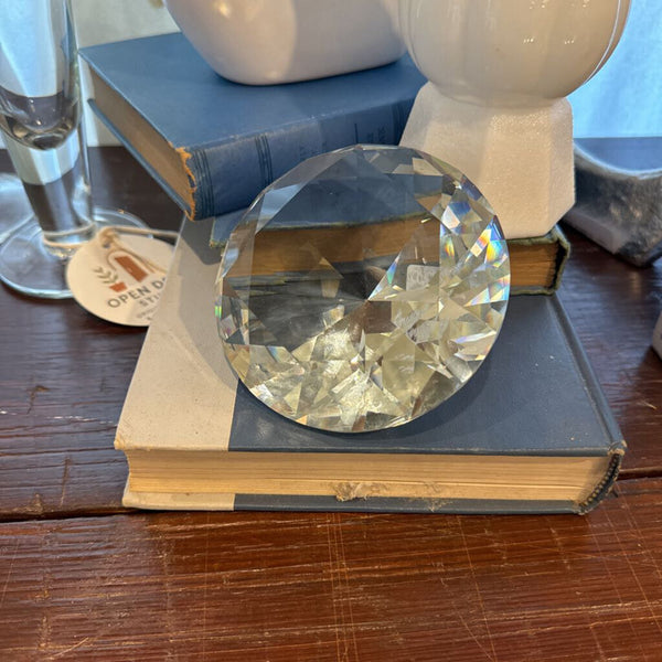 Diamond paper weight / paperweight