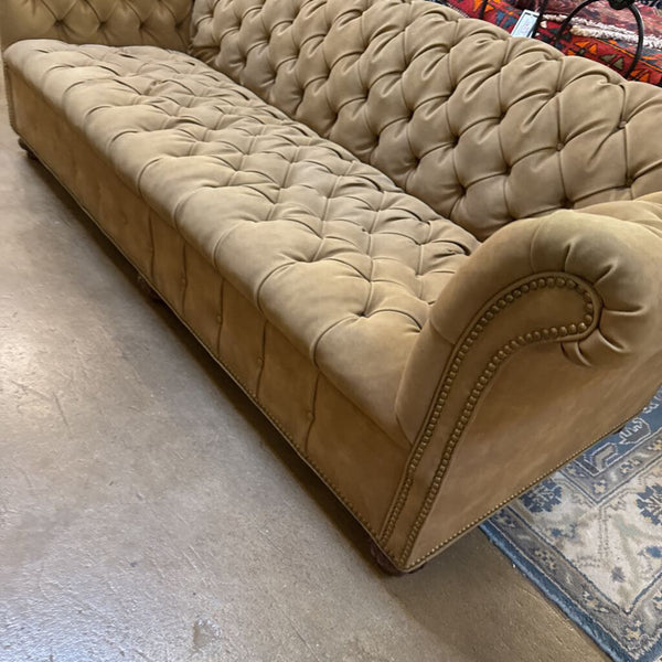 VINTAGE LEATHER SOFA 32D 27T 83L IN STORE PICK UP ONLY
