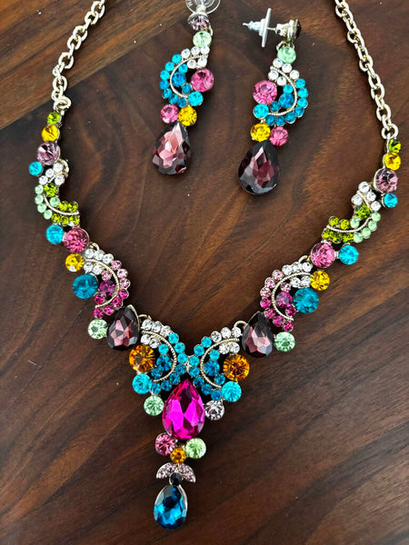 Multicolorful Rhinestones Gemstone Statement Jewelery Necklace and Earrings