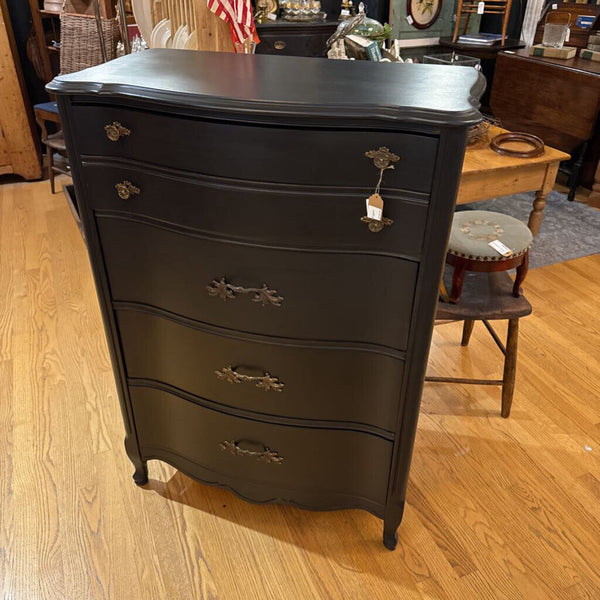 Bassett dresser painted original hardware 32 w x 16 d x 42" IN STORE PICK UP ONLY