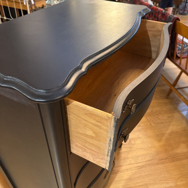 Bassett dresser painted original hardware 32 w x 16 d x 42" IN STORE PICK UP ONLY