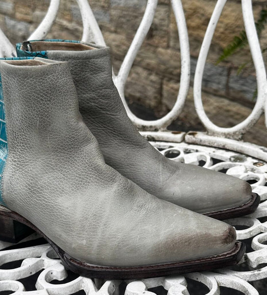 FREE BIRD By Steven Rule Distressed Gray + Turq Leather Bootie Sz: 8