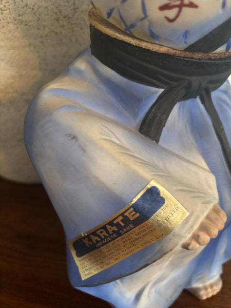VINTAGE 1970 KARATE - JAPAN SAKE DECANTER PORCELAIN