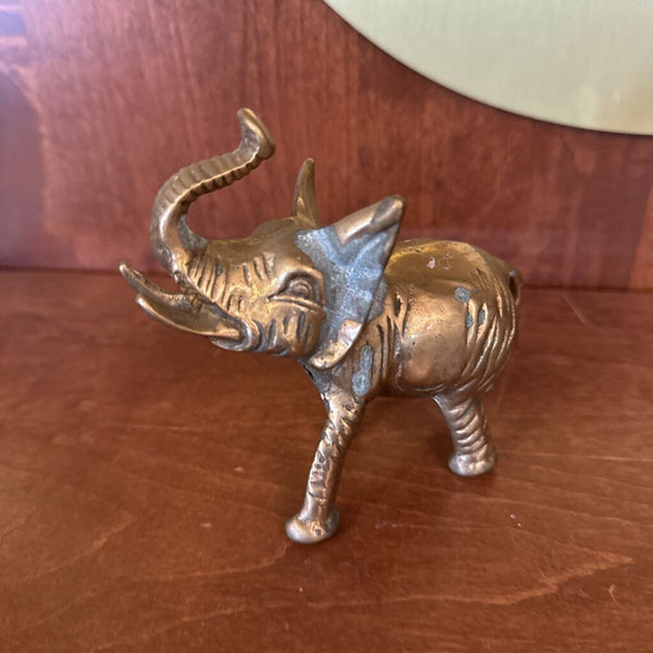 Brass Elephant 4.5" x 5.5" w