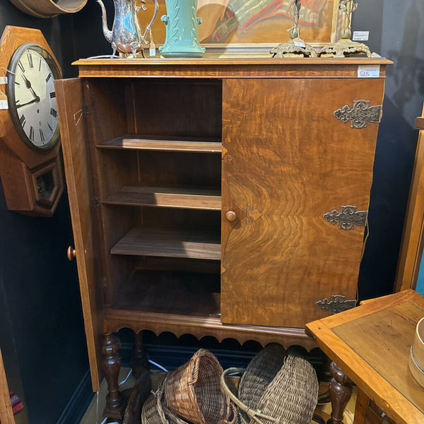 Very old cocktail cabinet great vintage condition 40 x 61 x16