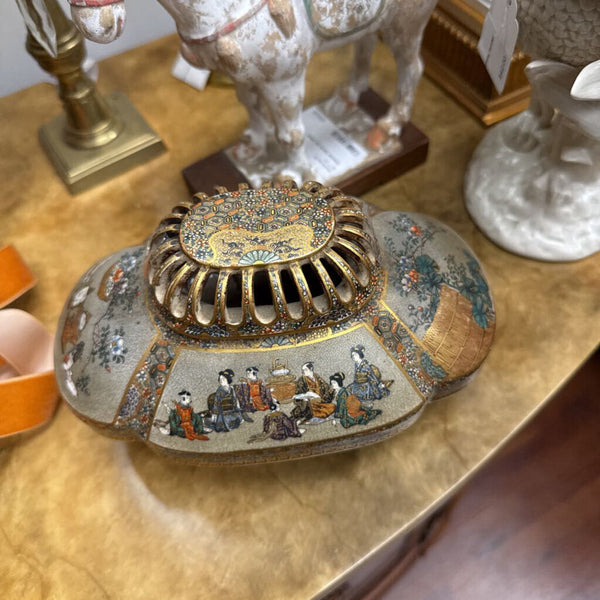 Old oriental incense burner 7.5 x 4.5