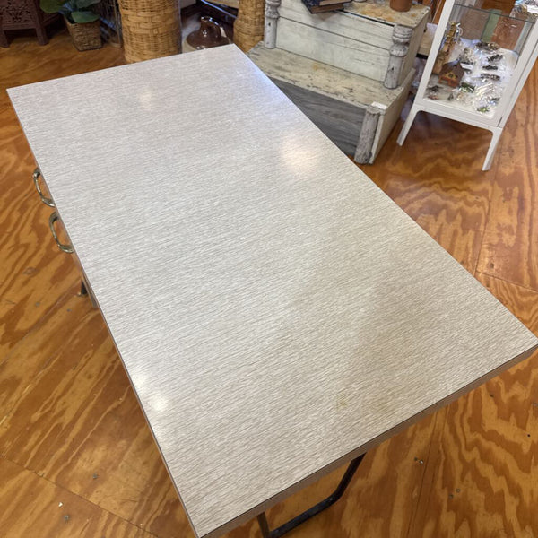 MID CENTRY DESK AS FOUND 22D 40L 28T