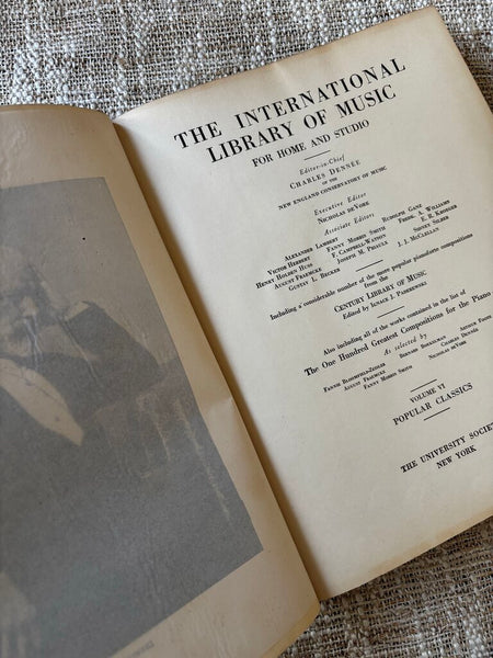 The International Library of Music Book 1925 Tschaikowski
