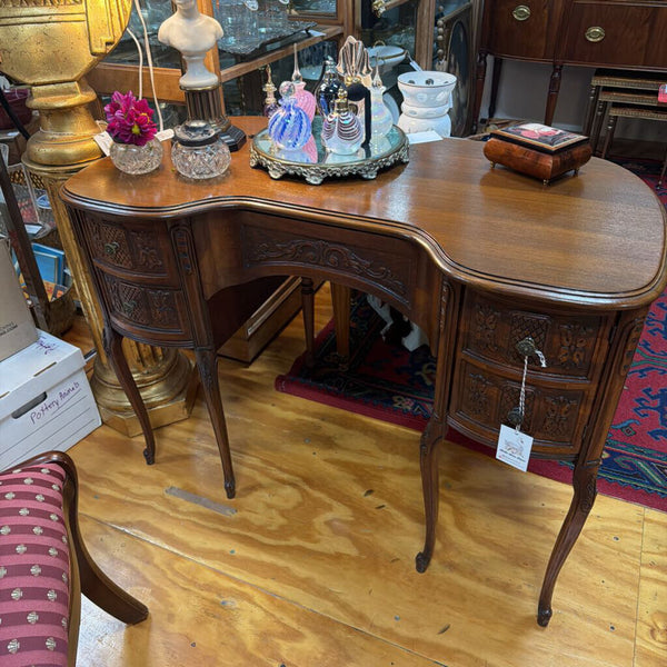 Vint Wood Kidney Desk/Vanity w/Chair 41x 30x 22" In Store Pick Up Only