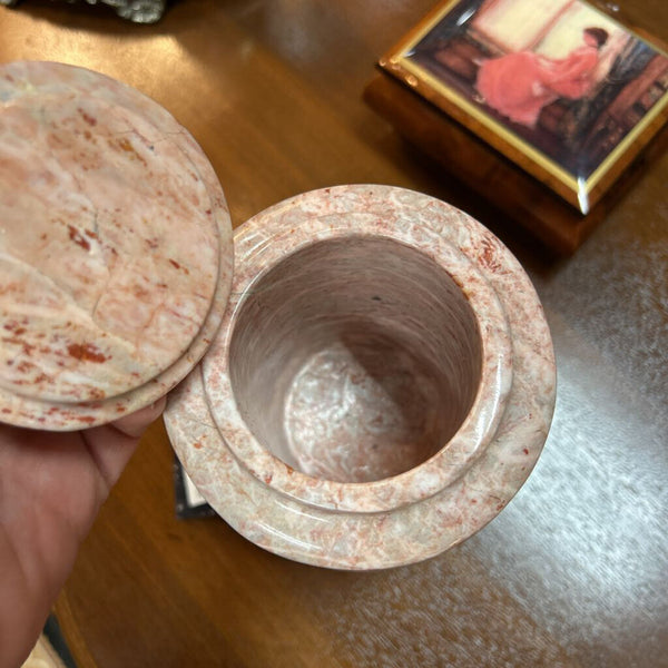 Vintage "Princess Cameo" Marble Urn (heavy!)