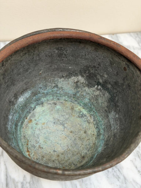 0202 Antique Cauldron