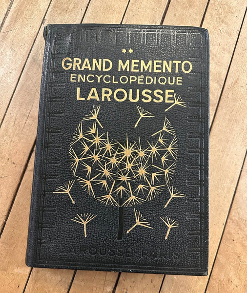 c.1937 GRAND MEMENTO LAROUSSE ENCYCLOPEDIA (IN FRENCH)