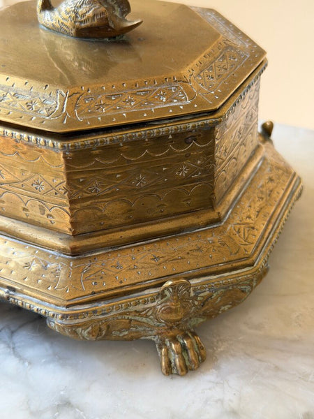 1780 Authentic Mottahedeh Vintage Brass Swan Box