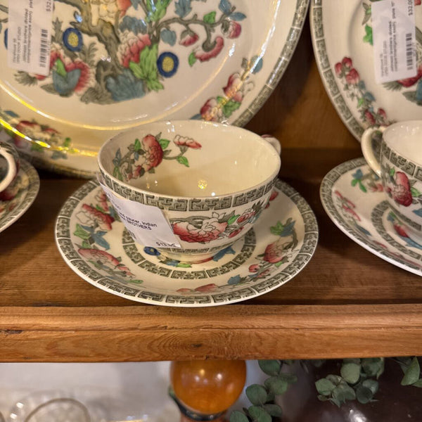 Vintage cuff and saucer, Indian tree by Johnson BROTHERS pattern