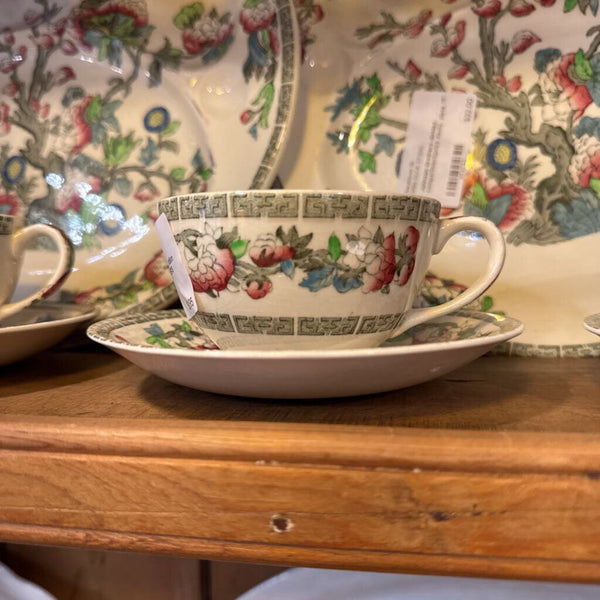 Vintage cuff and saucer, Indian tree by Johnson BROTHERS pattern