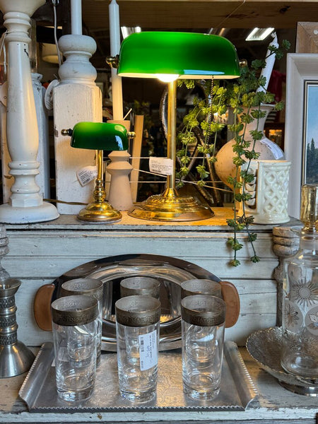 Vintage small/mini 8" tall bankers lamp green glass shade perfect countertop / under cupboard size (base as found)