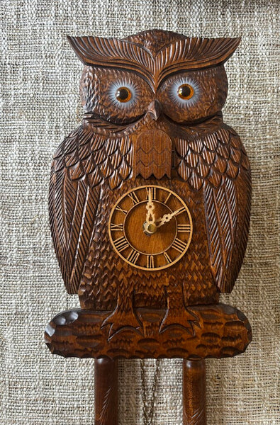 RARE" AUTHENTIC BLACK FOREST GERMAN "OWL" CUCKOO CLOCK IT "HOOTS" W/WOOD WEIGHTS (Missing (Pendulum)