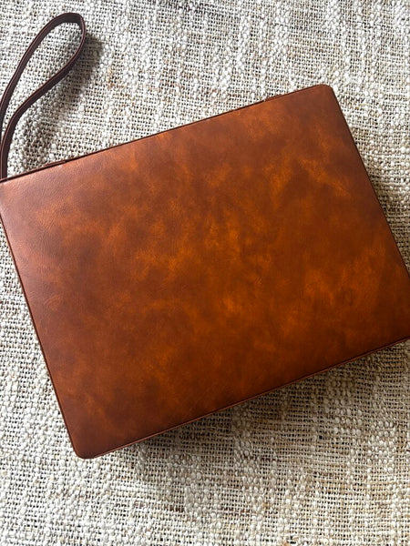 Vintage Traveling Magnetic Backgammon Game Brown Faux Leather Case Complete
