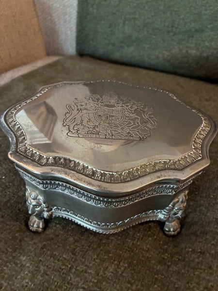 Vintage International Silver Plate Trinket Box 6.5 x 6 x 3