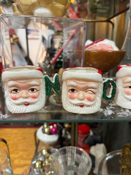 Set of 4 NOEL Santa Mugs H4092