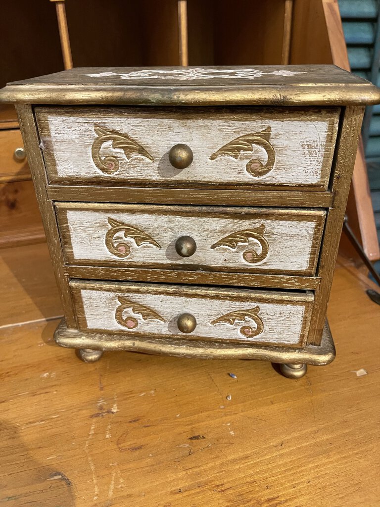 Italian gilt 3 drawer jewelry chest as is
