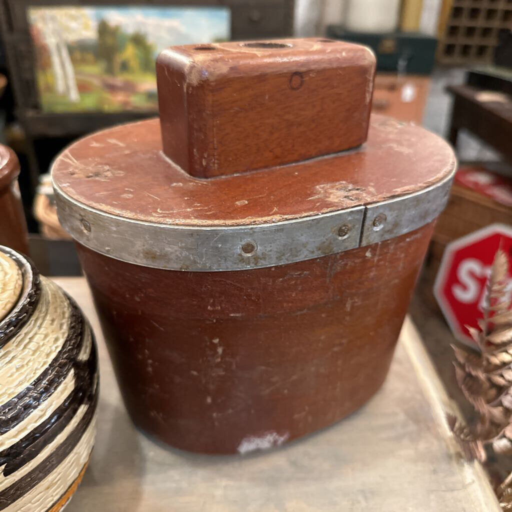 Vintage wood basket form/mold