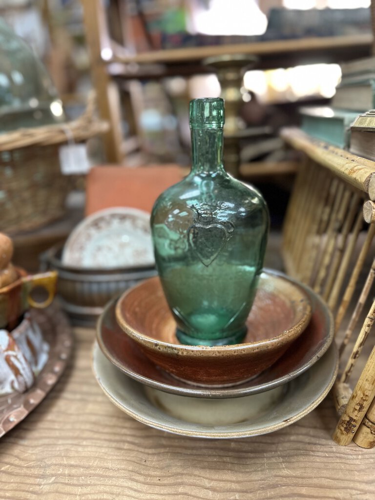 Vaselli green glass bottle