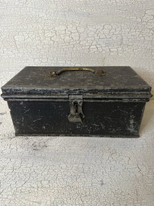 VINTAGE SHABBY METAL TOOLBOX WITH INSERT. BRASS HANDLE, COPPER HARDWARE, 10 1/2" x 5 3/4" x 4 1/2"