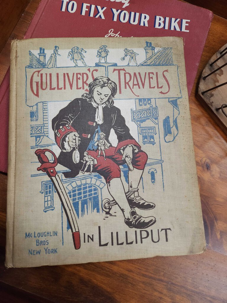 Gulliver travels book old