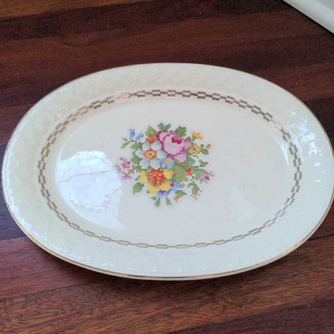 Vintage Platter by Taylor Smith Taylor - Crosstitch Pattern14x10