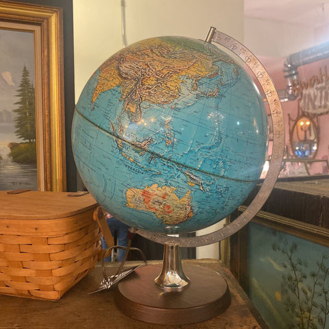 1972 Illuminated Hammond Globe